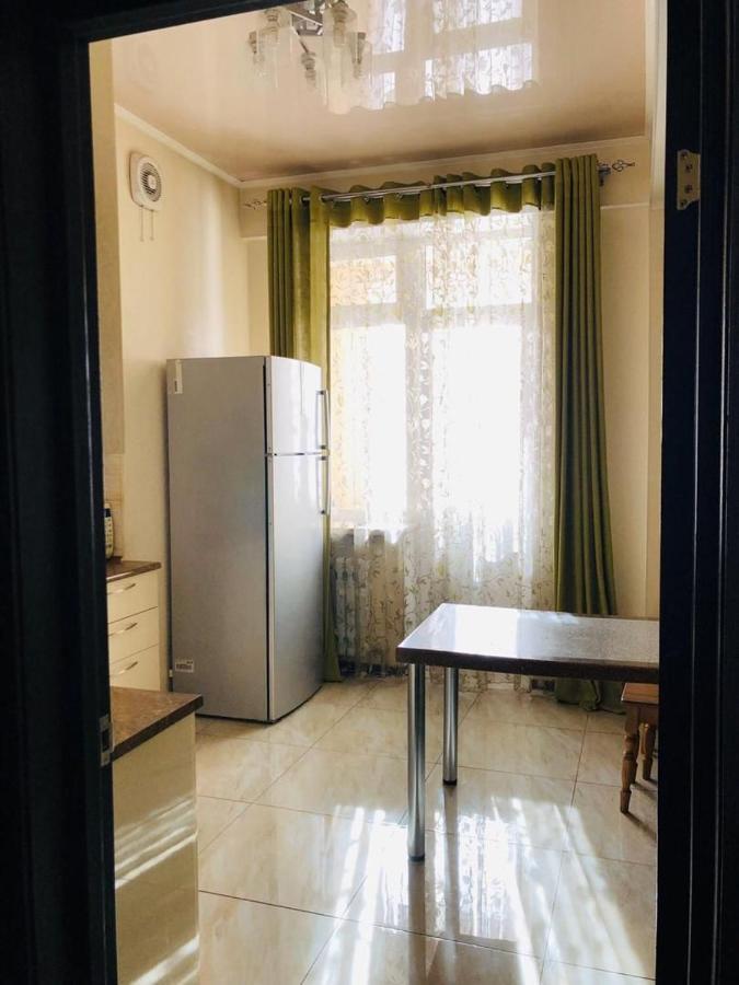 Квартира В Центре Бишкека! מראה חיצוני תמונה